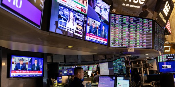 Un trader au new york stock exchange (nyse)[reuters.com]