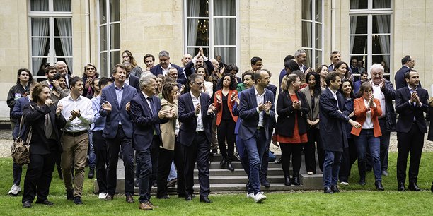 Les cadres du Nouveau Front populaire réunis vendredi à la Maison de la chimie à Paris.