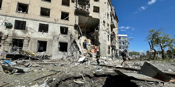 Aftermath of a russian air attack in kharkiv[reuters.com]