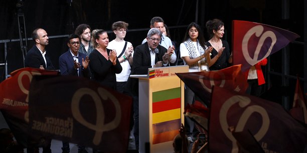 Jean-luc melenchon prononce un discours lors d'un rassemblement du nouveau front populaire a la place de la republique[reuters.com]