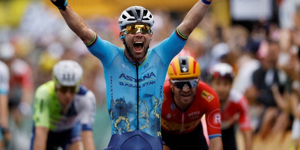Mark cavendish de l'equipe astana qazaqstan fete sa victoire lors de la 5eme etape du tour de france[reuters.com]