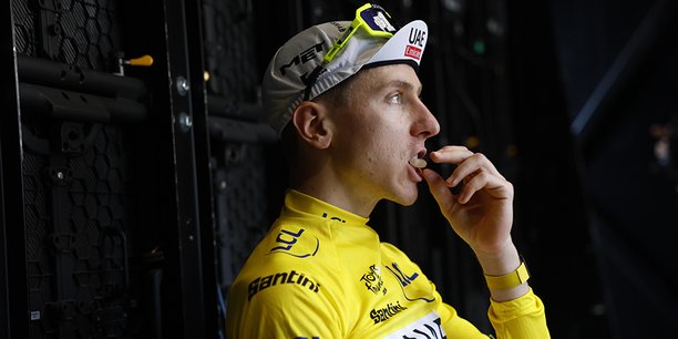 Le maillot jaune, Tadej Pogacar, le 18 juillet après l’arrivée de Gap-Barcelonnette, 18e étape du Tour de France.