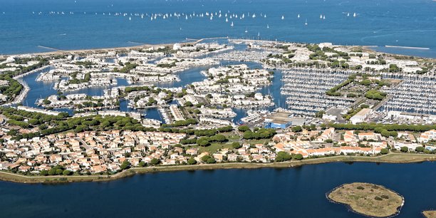 Avec ses 5.000 anneaux, Port Camargue est le plus grand port de plaisance d'Europe.