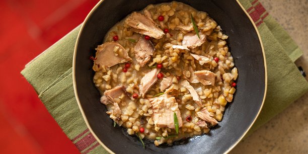 Recette du risotto de brisures de châtaignes au thon braisé et au brebis basque