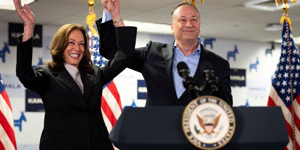 La vice-presidente americaine kamala harris et son mari au siege de sa campagne presidentielle a wilmington, delaware[reuters.com]