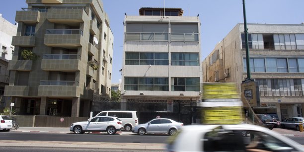 L'ambassade de turquie a tel aviv, israel[reuters.com]