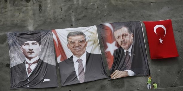 Abdullah Gül exclut un modèle Poutine-Medvedev en Turquie[reuters.com]