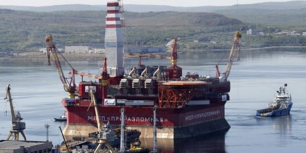 La Russie commence à extraire du pétrole en Arctique [reuters.com]