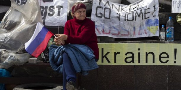 Kiev décrète une trêve de Pâques, les séparatistes inflexibles[reuters.com]