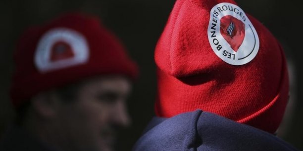 Quatre Bonnets rouges en détention provisoire[reuters.com]