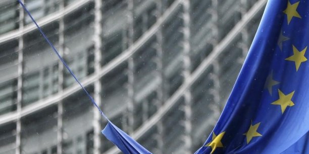 L'UE élargit ses sanctions contre Moscou sur la crise ukrainienne[reuters.com]