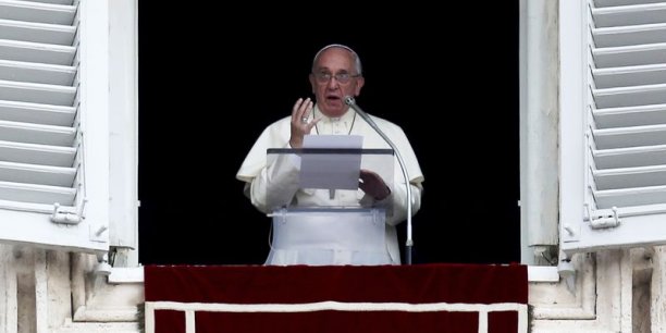 Vibrant plaidoyer du pape François pour la paix dans le monde[reuters.com]