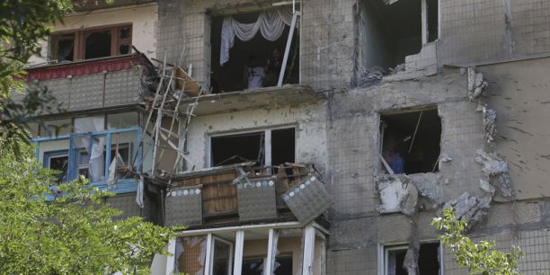 Nouvelles sanctions de l'UE contre Moscou, combats à Donetsk[reuters.com]