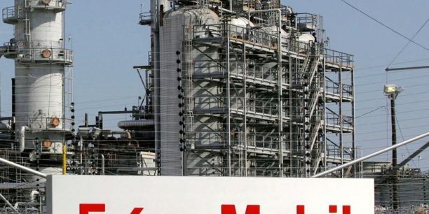 Hausse de 28% du bénéfice net d'Exxon Mobil au 2e trimestre[reuters.com]