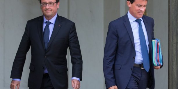 François Hollande appelle à l'unité un PS sévère à son égard[reuters.com]