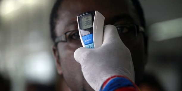 L'Afrique du Sud s'isole des pays touchés par le virus Ebola[reuters.com]