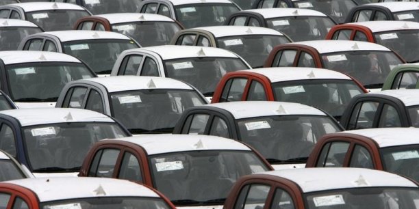 GM va fortement baisser sa production en Russie[reuters.com]