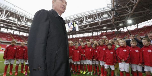 Mondial2018: Vladimir Poutine inaugure un stade à Moscou[reuters.com]