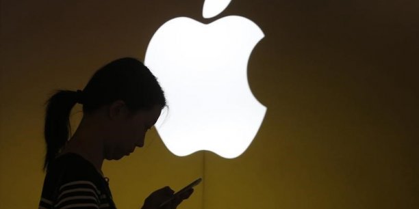 Apple proposerait le paiement sans contact sur l'iPhone[reuters.com]