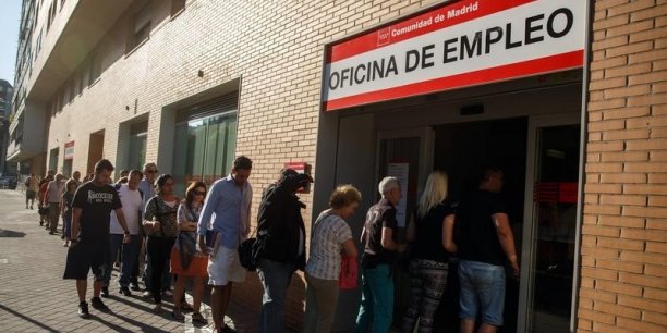Première hausse du nombre de chômeurs en Espagne en six mois[reuters.com]