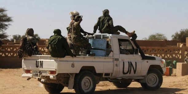 Un casque bleu tchadien tué par l'explosion d'une mine au Mali[reuters.com]