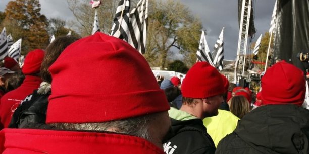 Un an de prison ferme requis contre des Bonnets rouges[reuters.com]