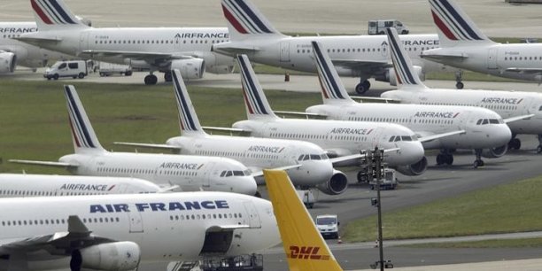 Cinquième jour de grève à Air France, 55% de vols annulés[reuters.com]