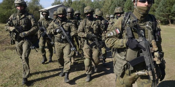 Lancement de l'unité militaire conjointe entre Kiev et Varsovie[reuters.com]