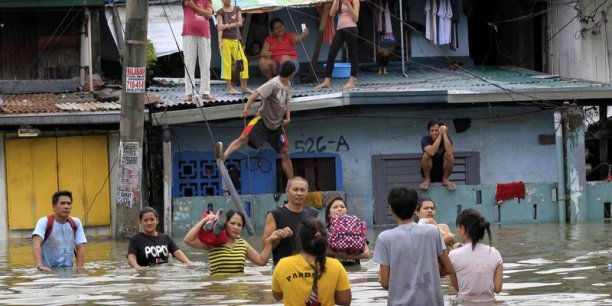 Tempête aux Philippines, 200.000 personnes évacuées[reuters.com]