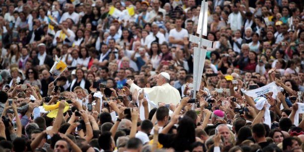 Le pape dénonce l'extrémisme religieux[reuters.com]