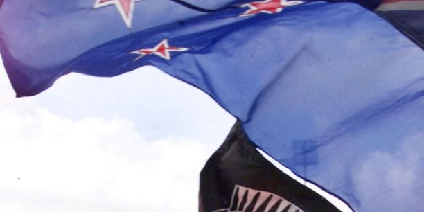 Drapeau néo-zélandais: fougère argentée plutôt qu'Union Jack?[reuters.com]