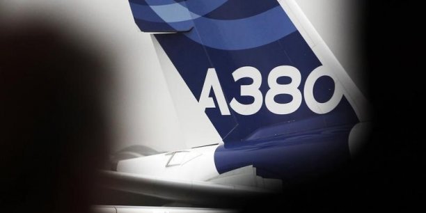 Airbus vise un équilibre financier du programme de l'A380 en 2015[reuters.com]