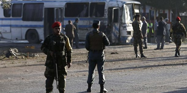 Deux attentats à la bombe font sept morts à Kaboul[reuters.com]