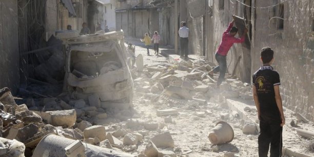L'armée syrienne profite des raids et prend l'initiative[reuters.com]