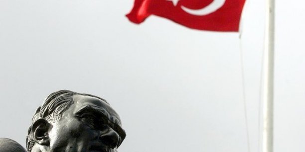 L'UE critique Ankara sur la liberté d'expression et la justice[reuters.com]