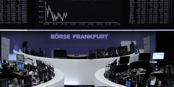Repli des Bourses européennes à la mi-séance[reuters.com]