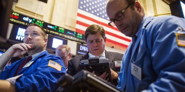 Wall Street ouvre en baisse, mais Visa soutient le Dow Jones[reuters.com]