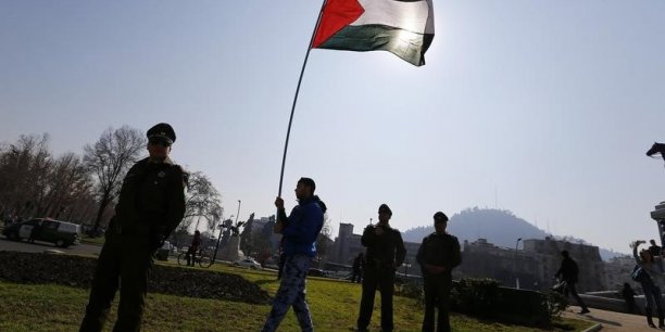 Dépôt de la résolution socialiste sur la Palestine[reuters.com]