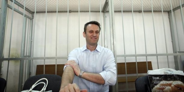 Assignation a residence maintenue en russie pour alexei navalny[reuters.com]