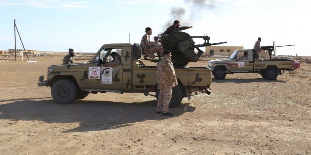 Les combats dans l'est libyen s'etendent a un 3e port petrolier[reuters.com]
