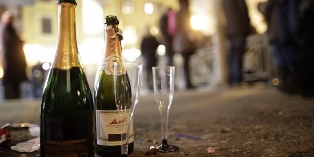 Europe et grand export vont sauver les ventes 2014 de champagne[reuters.com]