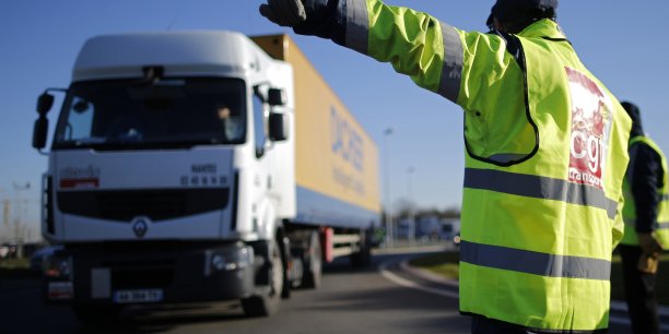Les transporteurs routiers entament une nouvelle semaine de mobilisation[reuters.com]