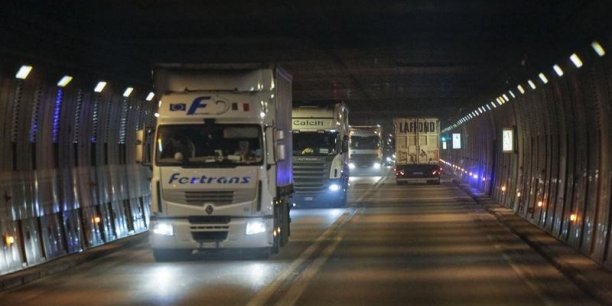 Le gouvernement reunira les acteurs du transport routier jeudi[reuters.com]