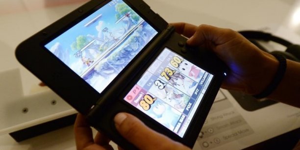 Nintendo reduit son objectif de benefice d'exploitation[reuters.com]