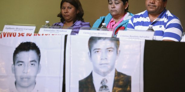 Les etudiants mexicains assassines ont ete pris pour des membres d'un gang[reuters.com]