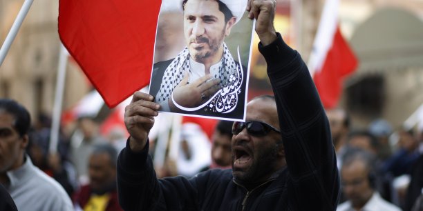 Le chef de file de l'opposition face a la justice a bahrein[reuters.com]