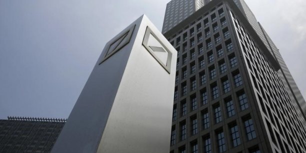 Deutsche bank annonce un benefice inattendu au 4e trimestre[reuters.com]