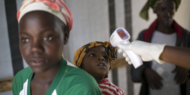 Baisse sensible du nombre de nouveaux cas d'ebola[reuters.com]
