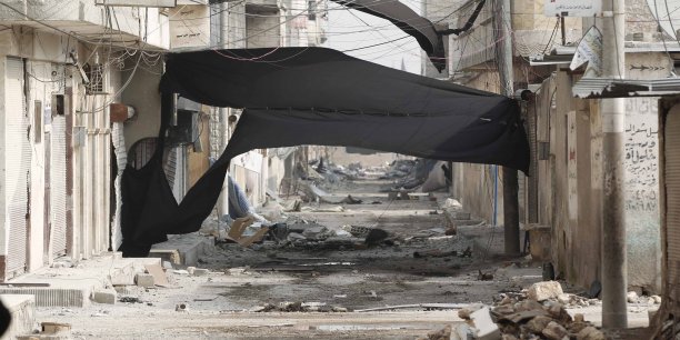 La ville syrienne de kobani, devastee et desertee  [reuters.com]