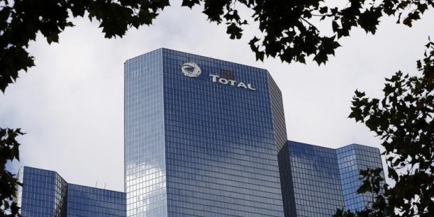 Total compte reduire ses depenses d'exploration de 30% cette annee[reuters.com]